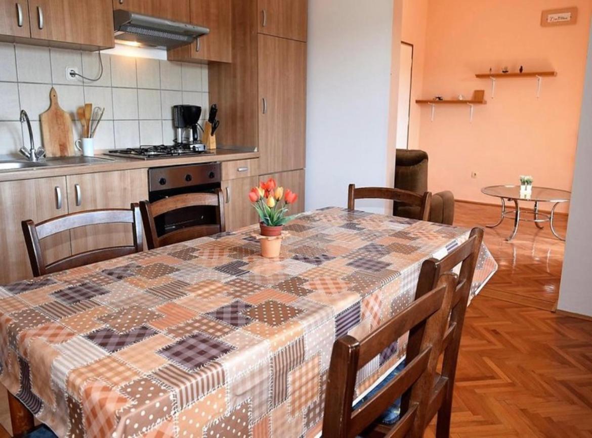 Apartment Eufemija-Rab Kampor ภายนอก รูปภาพ